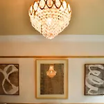 Chateau Connellsville Mcm Minimalist Suite