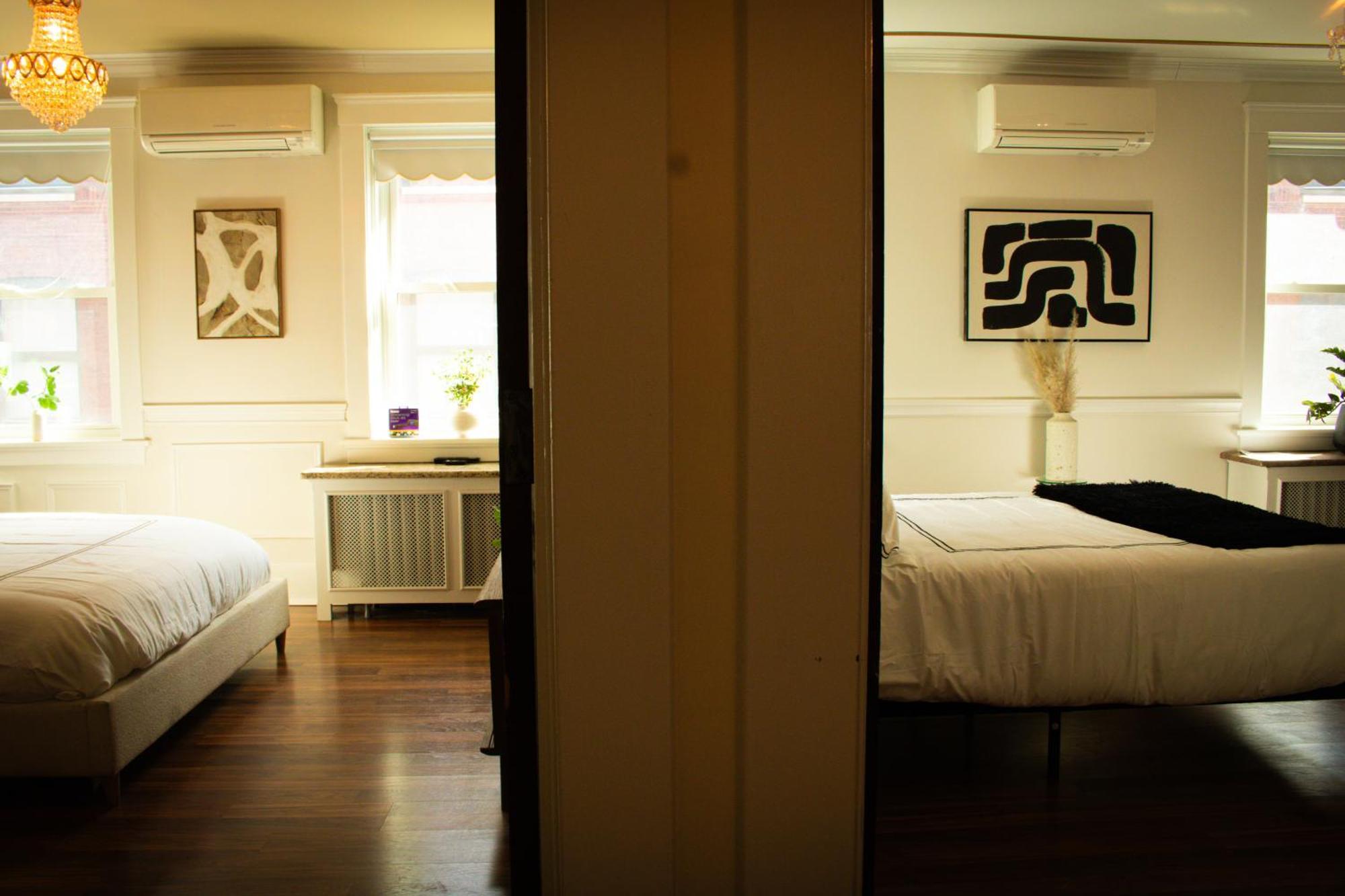 Chateau Mcm Minimalist Hotel